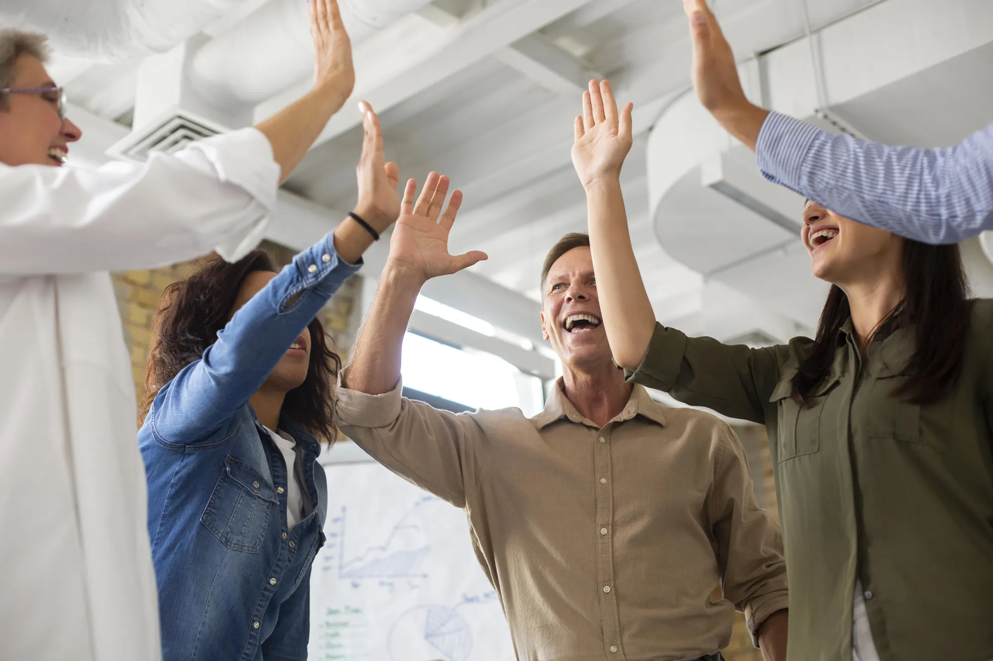 Animation team building : activités immersives et fédératrices pour renforcer la cohésion et la collaboration en entreprise.