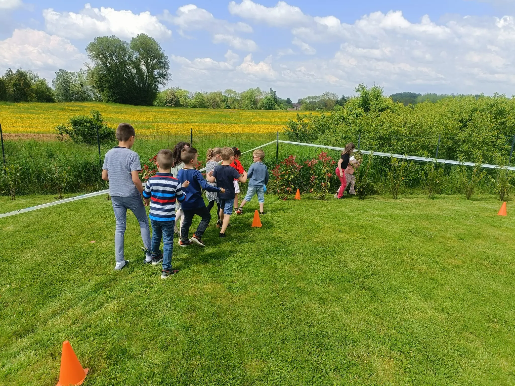 Anniversaire immersif : expérience unique et interactive pour une fête d'anniversaire où les invités sont plongés dans un univers captivant et personnalisé.