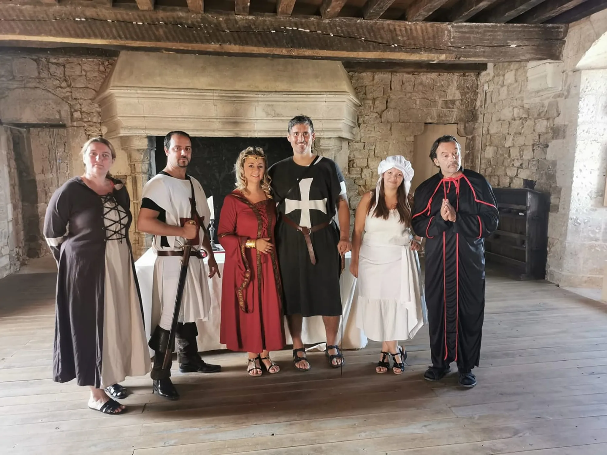 Déguisement costume : tenue originale et créative pour vos événements, fêtes à thème ou animations, afin de vivre une expérience unique et amusante.